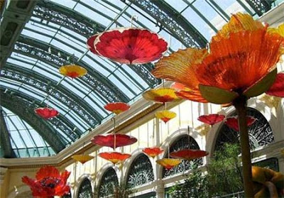 Bãi biển đầy ô tại Gorman của California