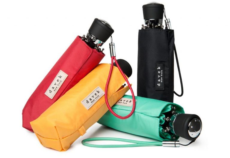 Chiếc ô dù cầm tay mini độc đáo